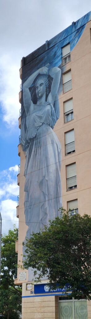 Hieno muraali Esteponassa