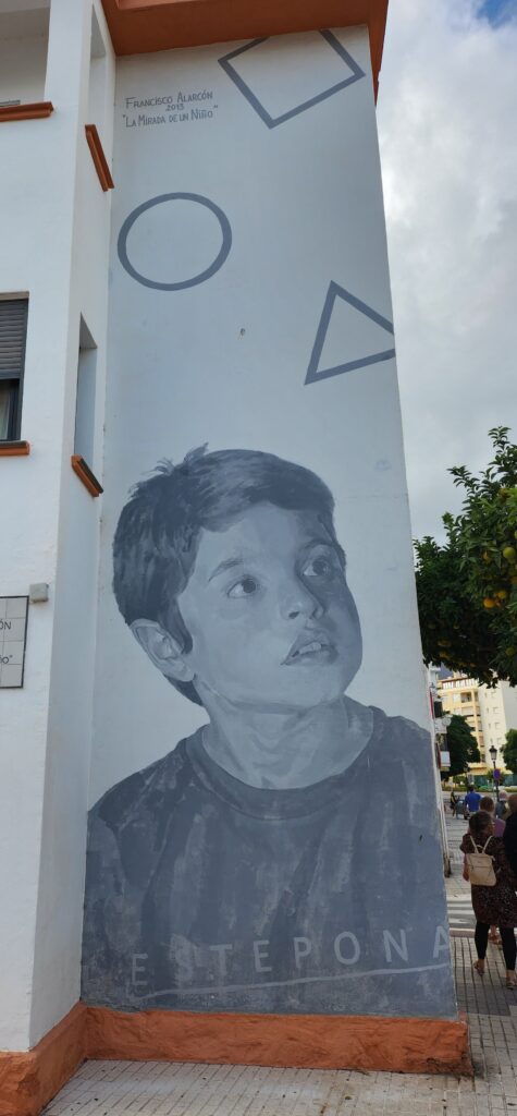 Muraaleja Esteponassa