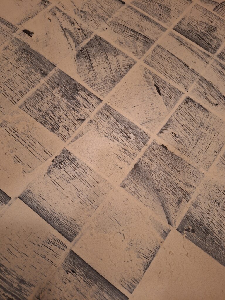 Pieni vessaremontti - Base-pinnoite