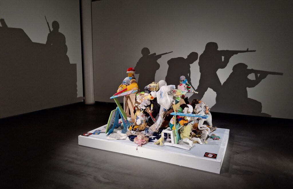 Varjoissa unelmoimme vielä