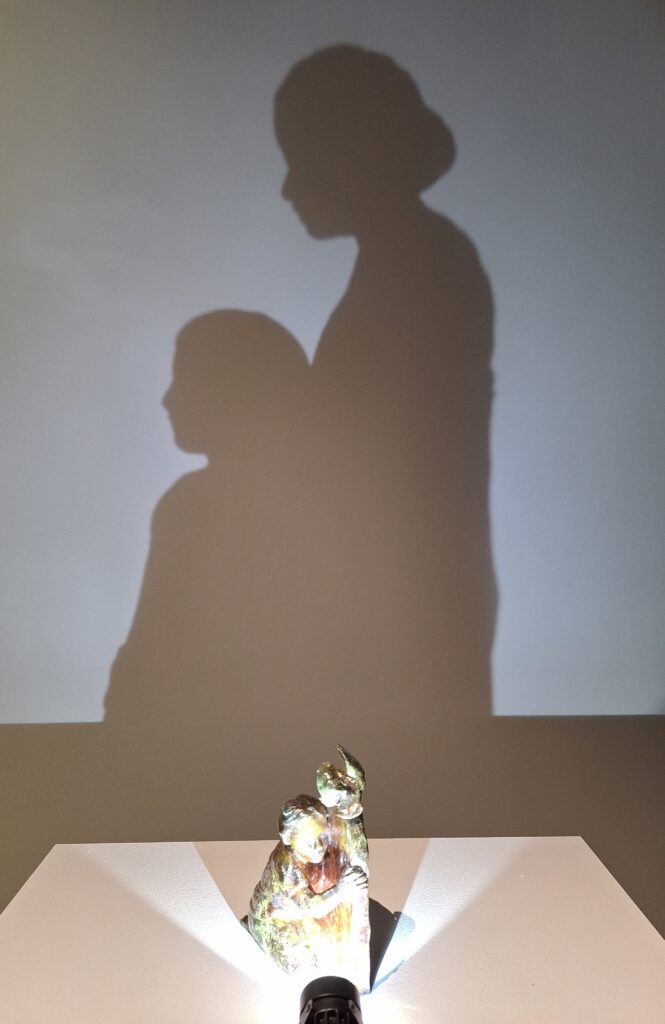 Varjoissa unelmoimme vielä