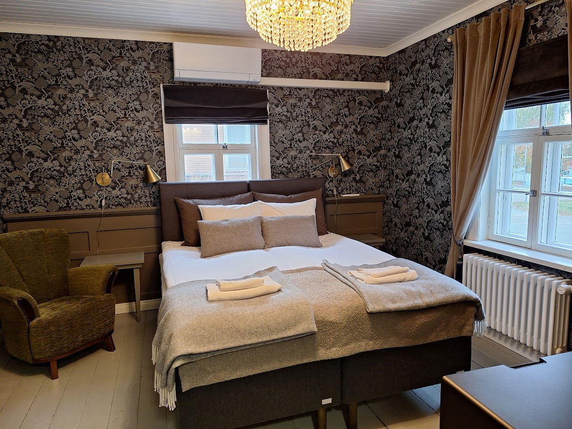 Hotelli Puu-Juuka, Sentraalin Tyyne-huone