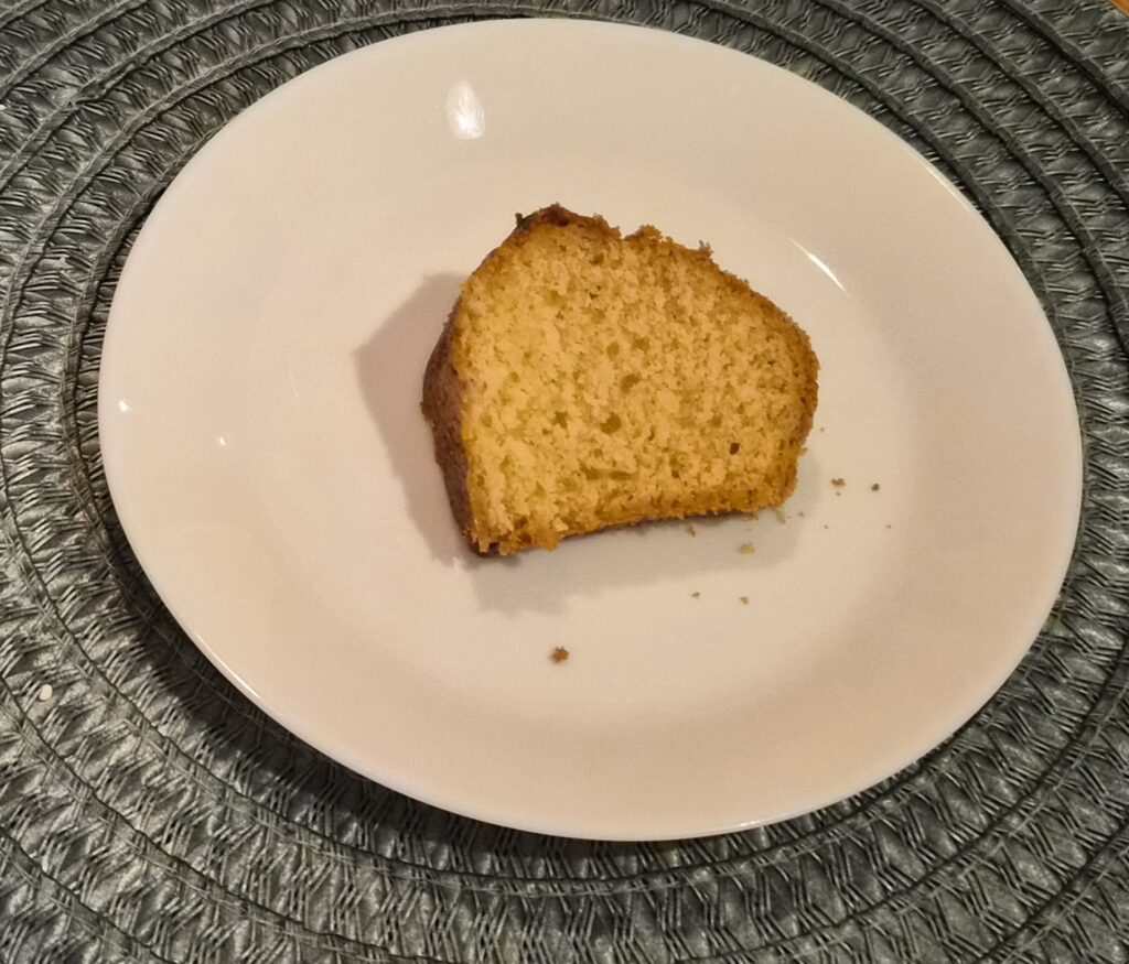 Gluteeniton appelsiinikahvikakku