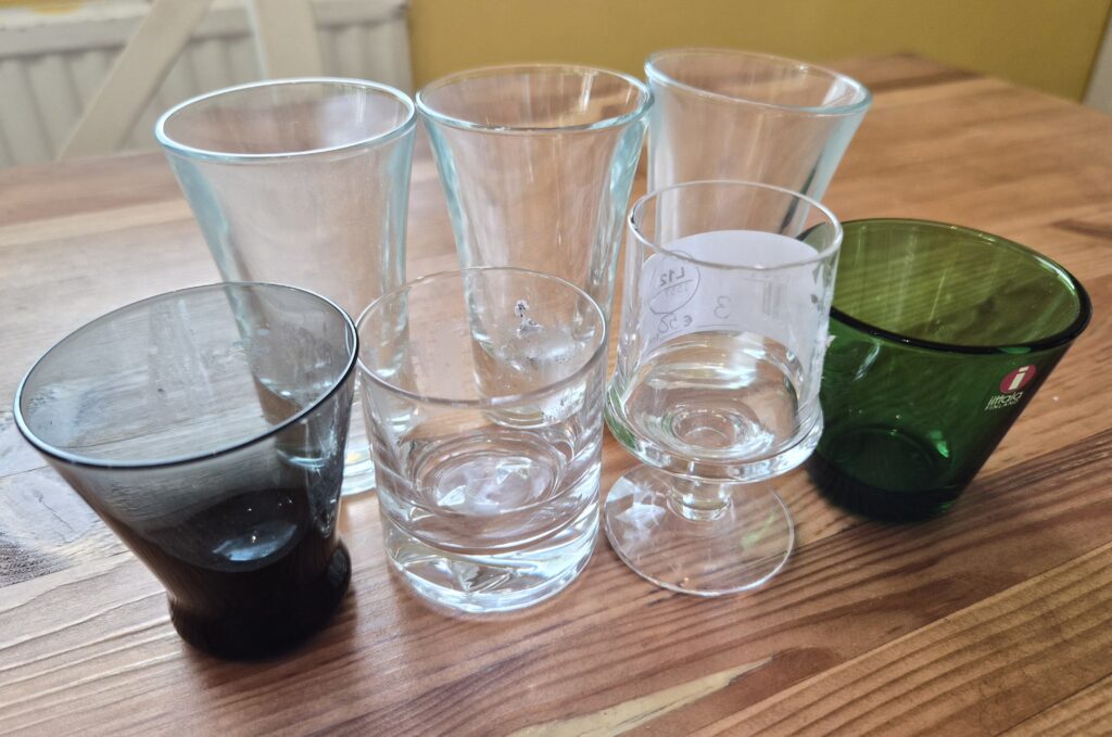 Snapsilasit kirppikseltä