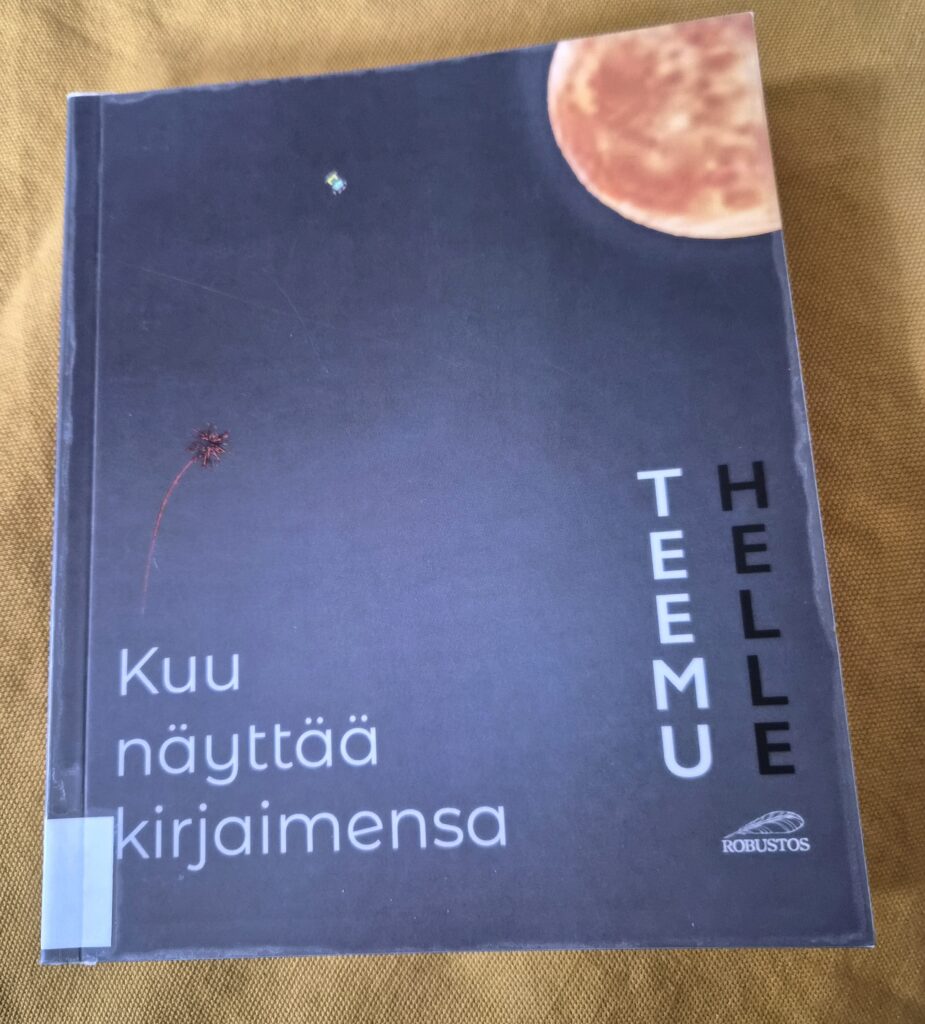 Kuu näyttää kirjaimensa